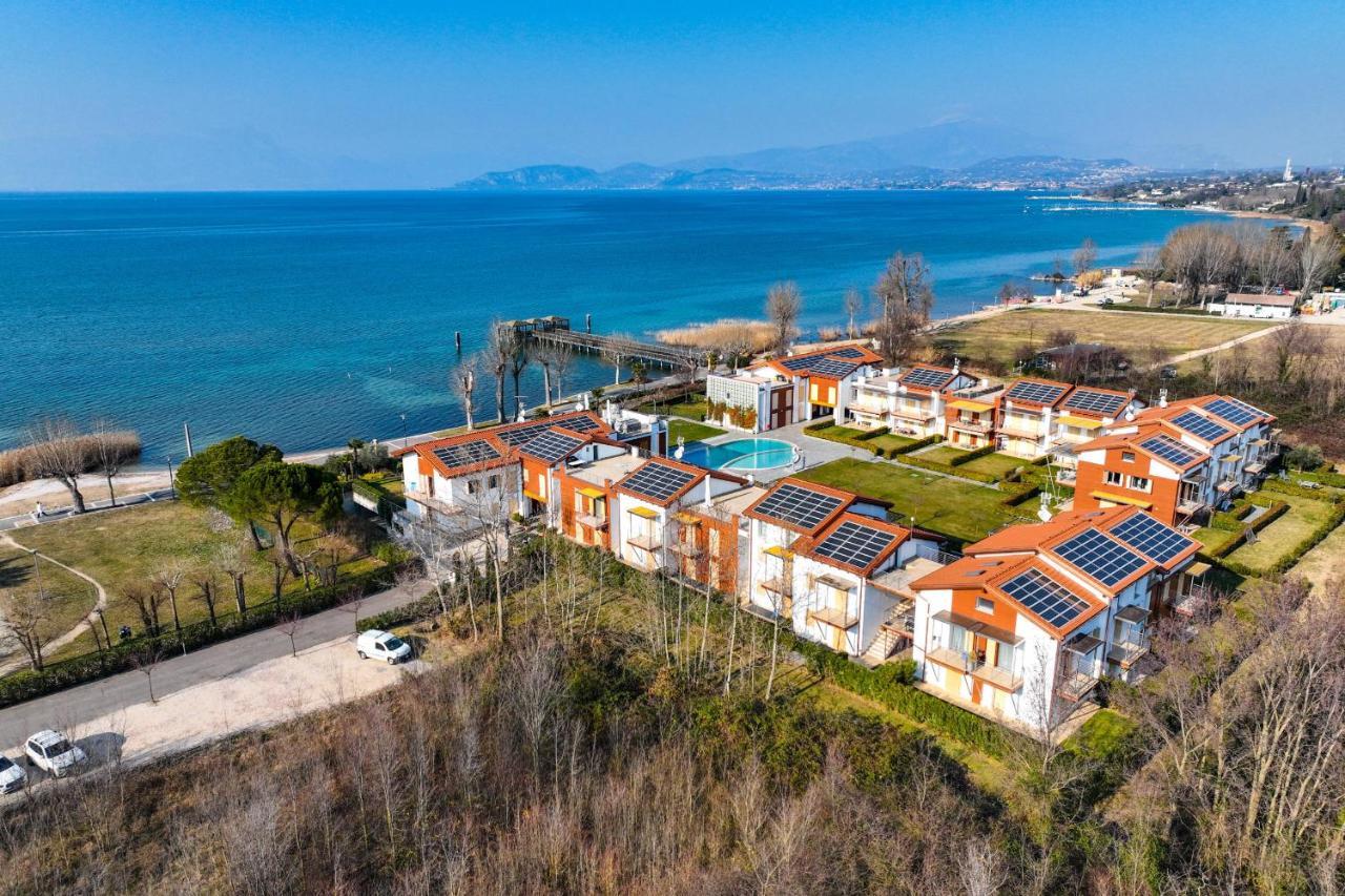 Borgo Gasparina Family Apartments Кастельнуово-дель-Гарда Екстер'єр фото