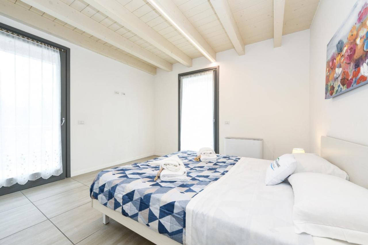 Borgo Gasparina Family Apartments Кастельнуово-дель-Гарда Екстер'єр фото