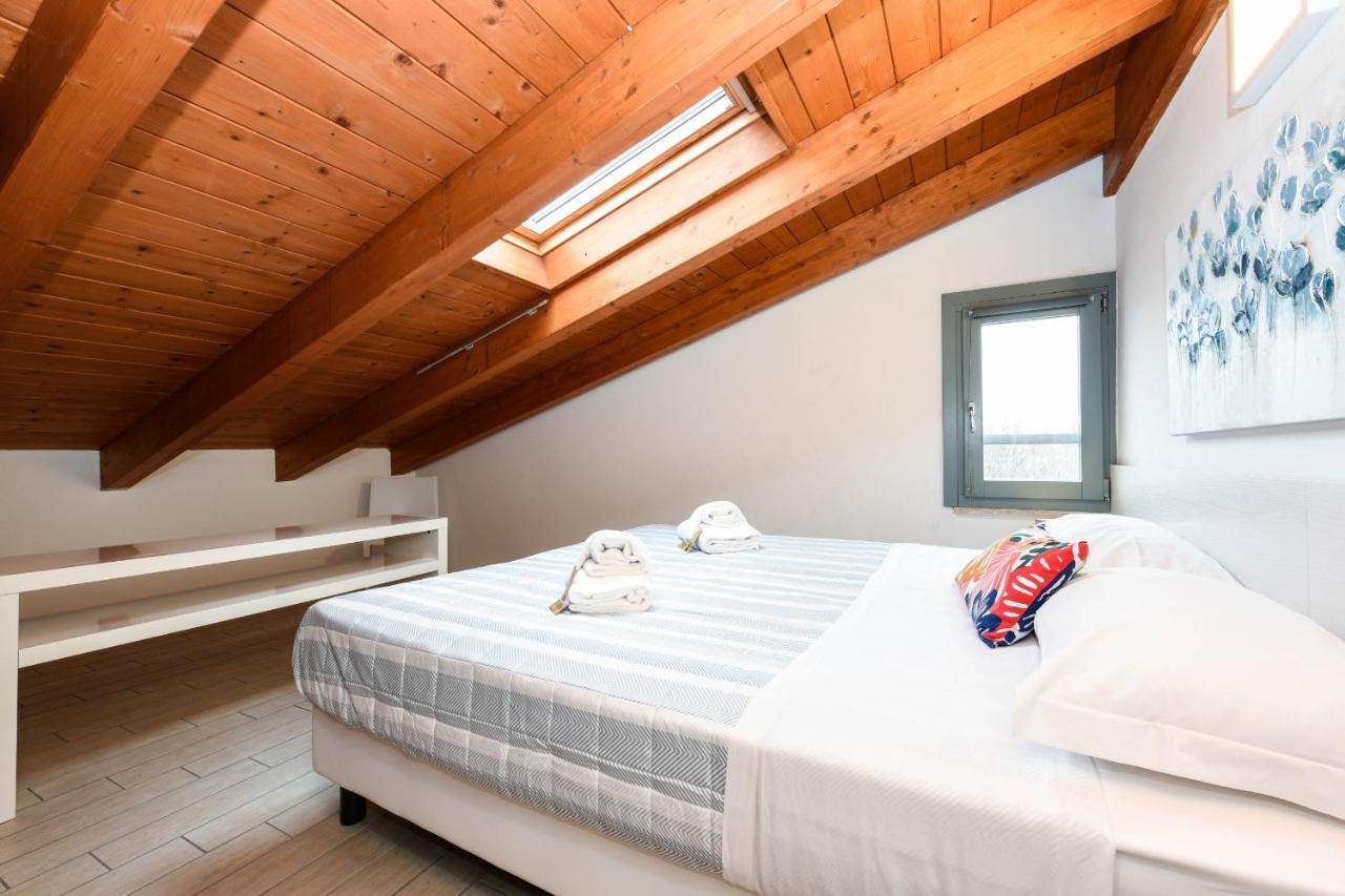Borgo Gasparina Family Apartments Кастельнуово-дель-Гарда Екстер'єр фото