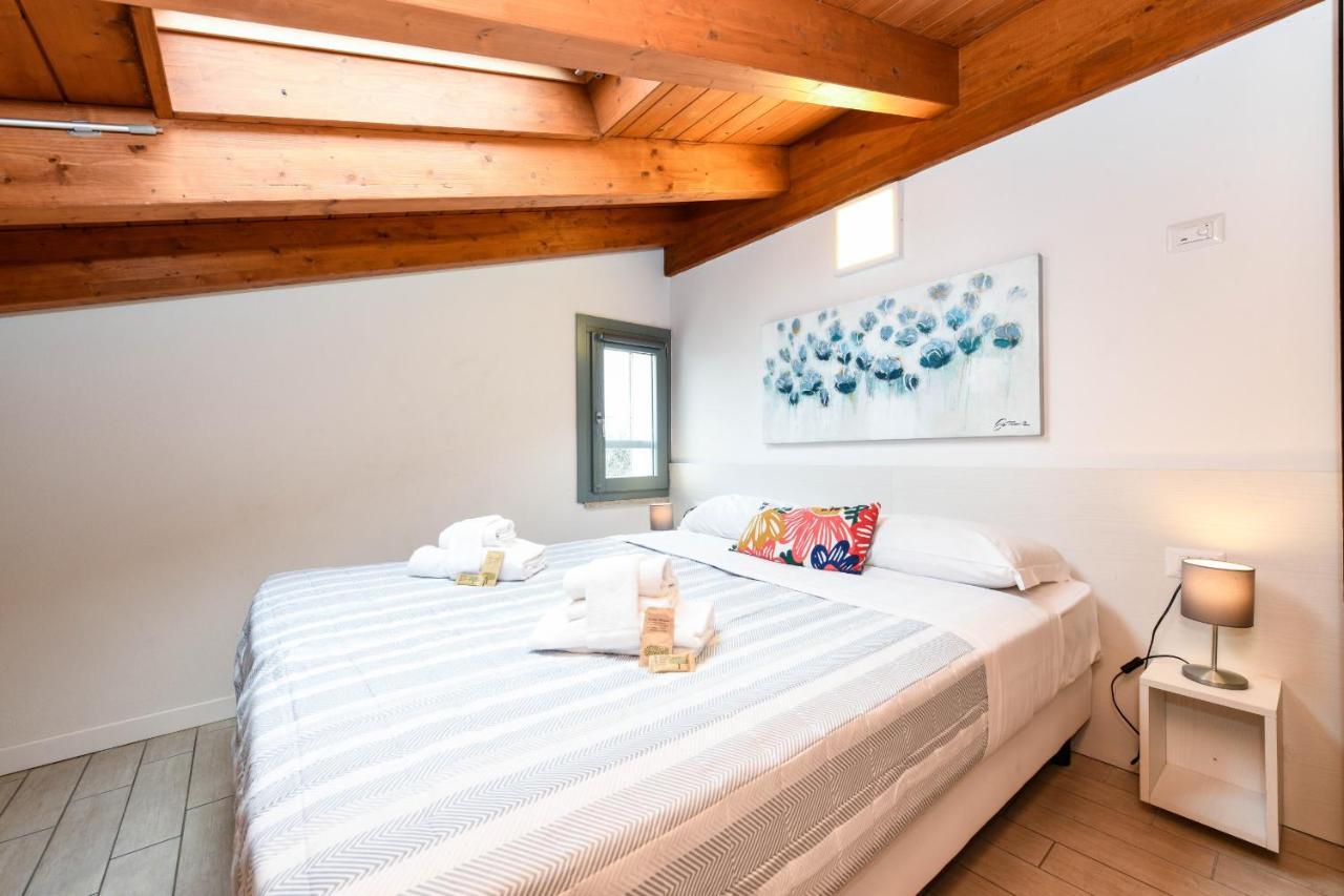 Borgo Gasparina Family Apartments Кастельнуово-дель-Гарда Екстер'єр фото