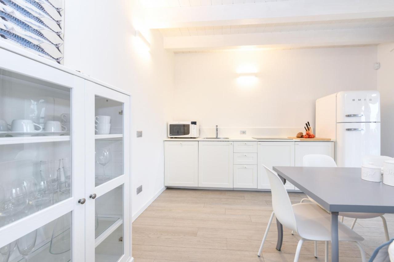 Borgo Gasparina Family Apartments Кастельнуово-дель-Гарда Екстер'єр фото