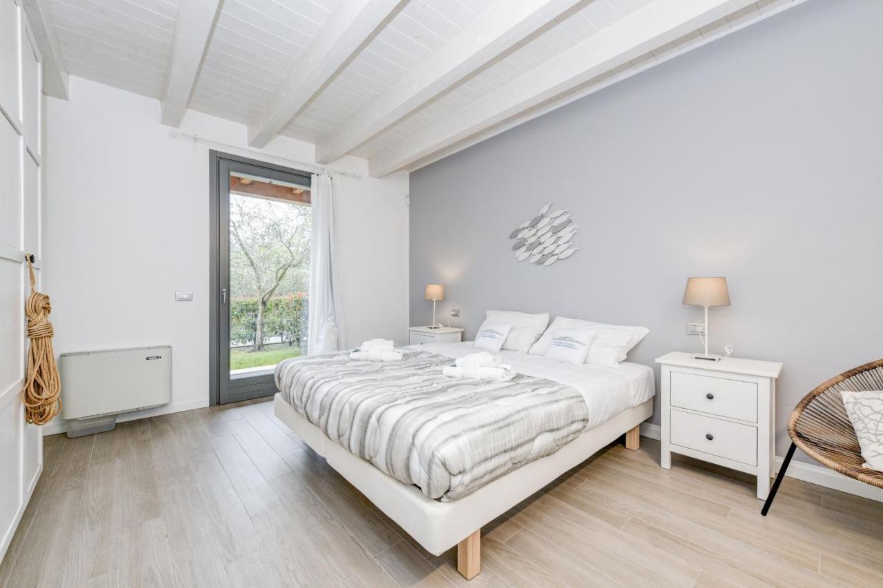 Borgo Gasparina Family Apartments Кастельнуово-дель-Гарда Екстер'єр фото